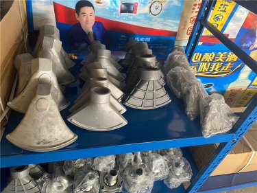 灑水車(chē)前噴鴨嘴（用于灑水車(chē)前置前噴頭，大小規(guī)格的前鴨嘴，沖洗地面）